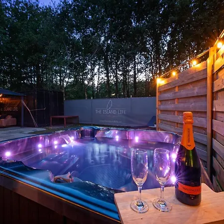 The Island Life Texel - Wellness 4* דה קוח