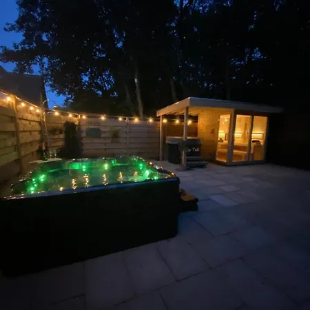 The Island Life Texel - Wellness 4* דה קוח