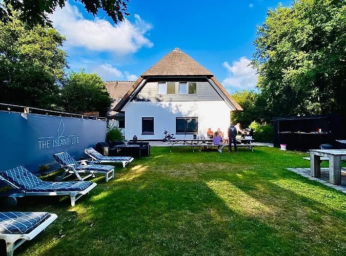 Bed & Breakfast The Island Life Texel - Wellness De Koog (Texel)